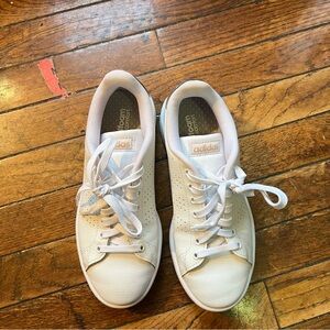 Adidas Advantage Sneakers